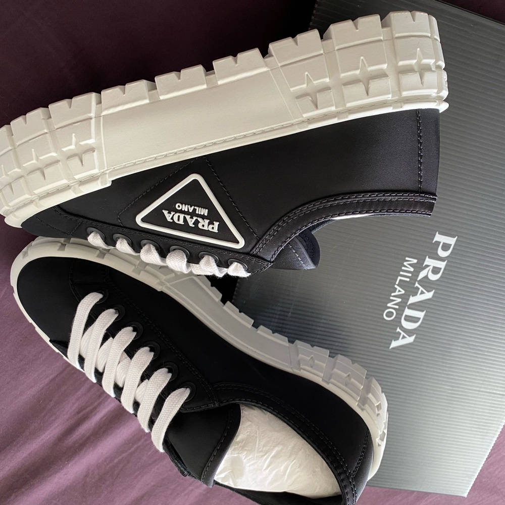 Prada Tennis Shoes 🖤